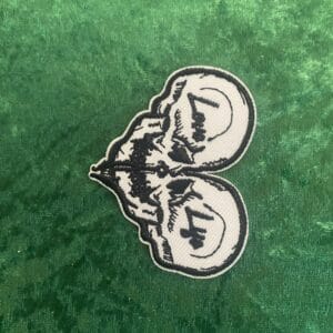 Skull heart patch