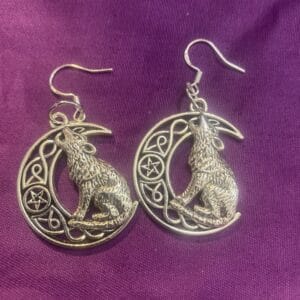 Howling wolf Earrings