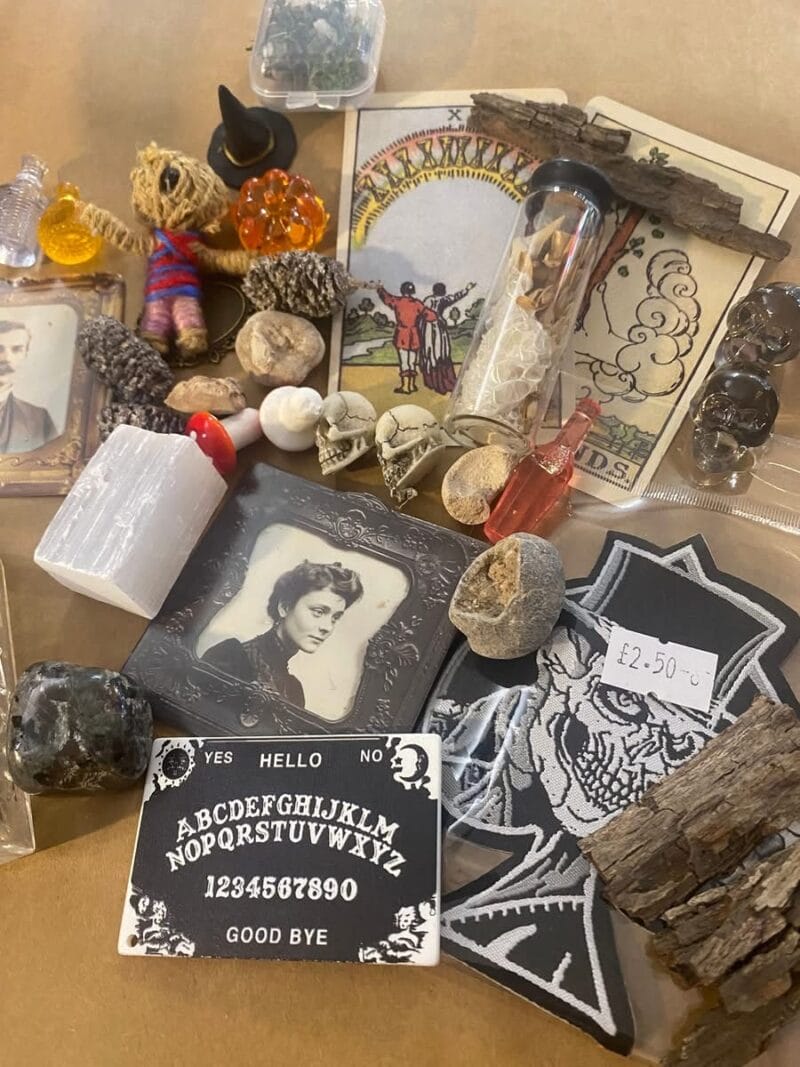 Make your own curio shelf kit - Image 4